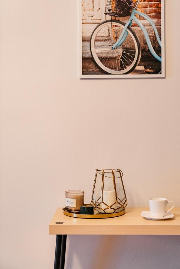 Cosy Apartment - Loftaffair คราคูฟ ภายนอก รูปภาพ